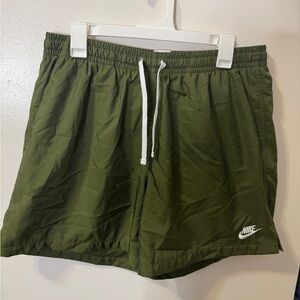 NIKE SHORTS